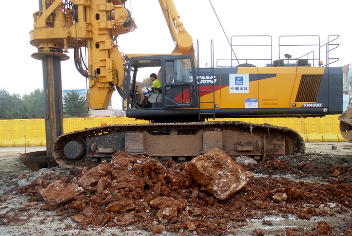 2012年7-9月牛宝XR460D旋挖钻机在徐州市“三重一大”项目三环路施工