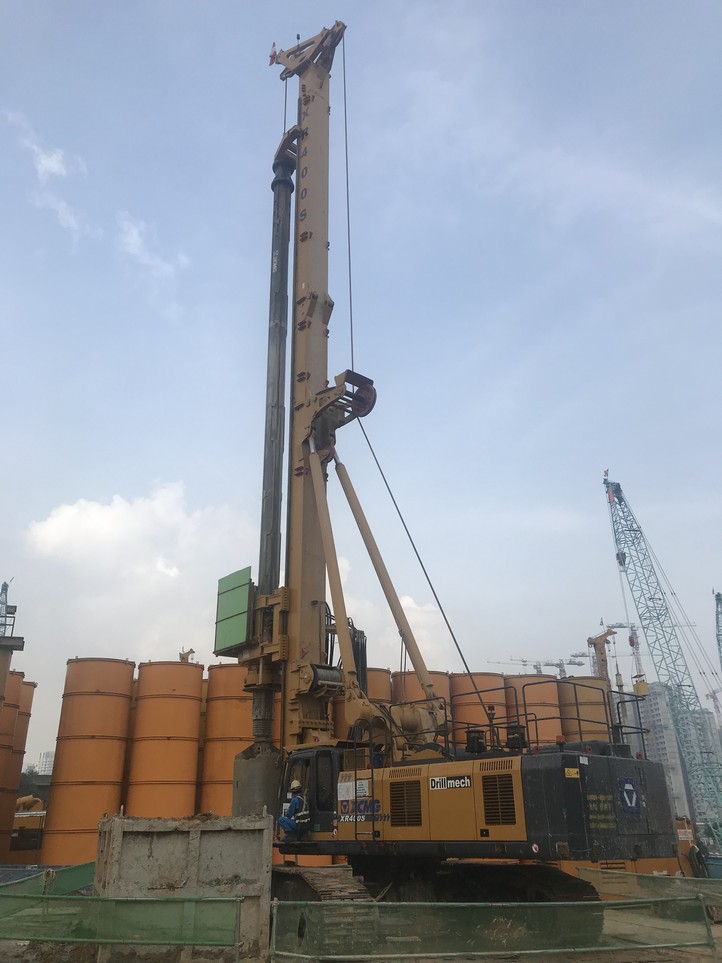 2019年4月牛宝XR400S旋挖钻机在新加坡施工